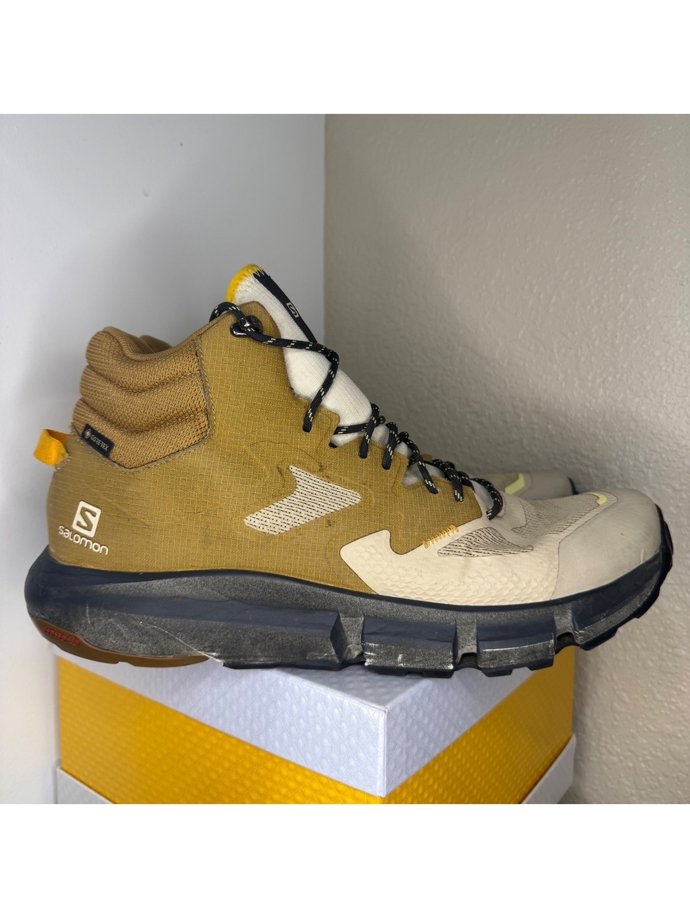 Salomon Project Hike GORE-TEX Hiking Trail Shoes Men’s 12 Tan Khaki